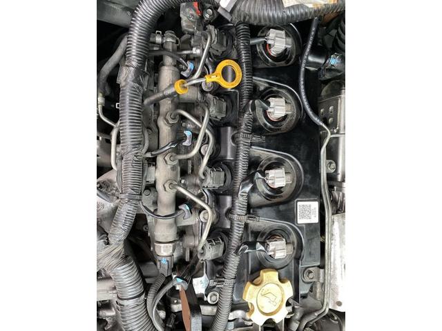 大阪市 東成区より ニッサン VW2E26 NV350キャラバン エンジン振動