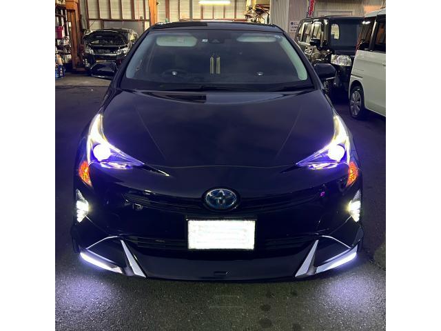 50プリウス ヘッドライトユニット交換 イカリング 様々な作業承って