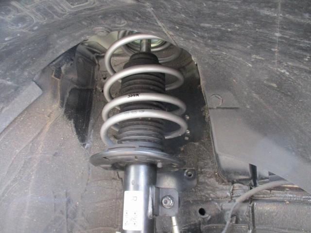 スズキ スイフトスポーツ ZC33S SWK ローダウサス交換 サスペンション