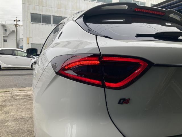 マセラティレヴァンテ テールランプ・エンブレム塗装 愛知県 尾張旭市