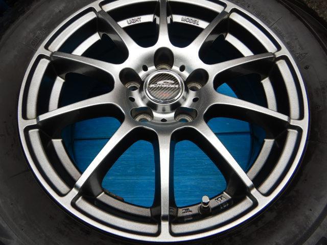 アルファード、ヴェルファイアに装着できる16インチスタッドレス