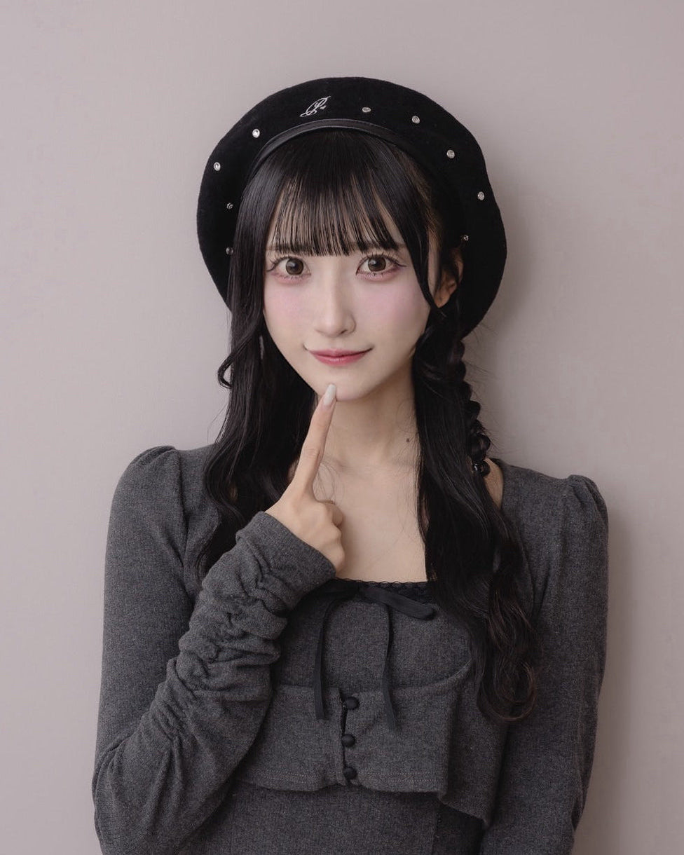 piumロゴビジュースタッズベレー