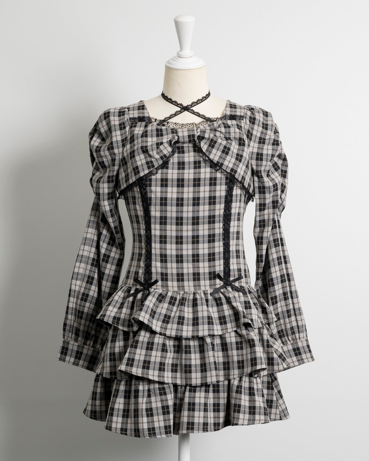 フロントリボンティアードミニワンピース – pium