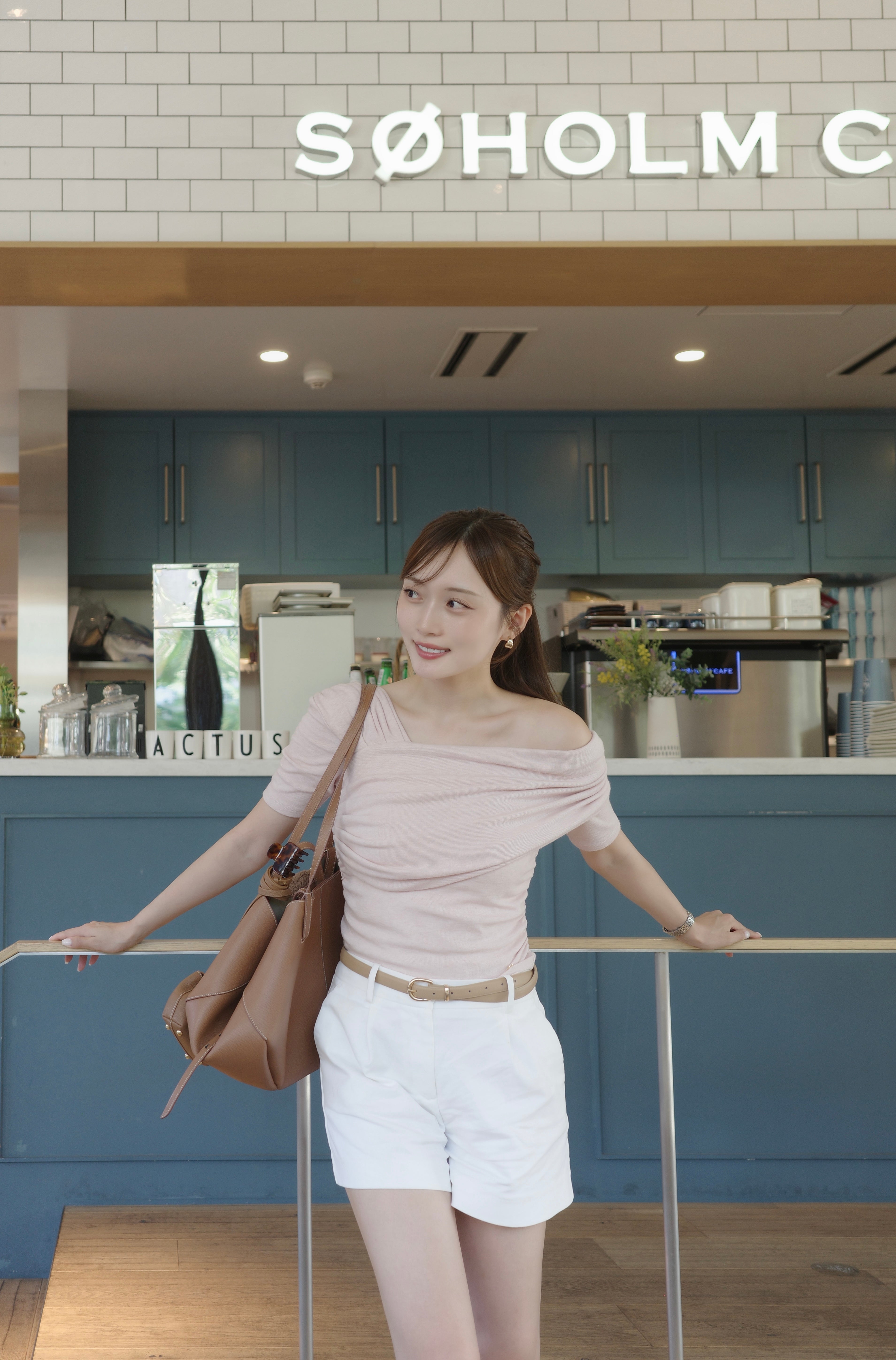 3WAYクロスワンショルダーハーフトップス – poláura OFFICIAL ONLINE STORE