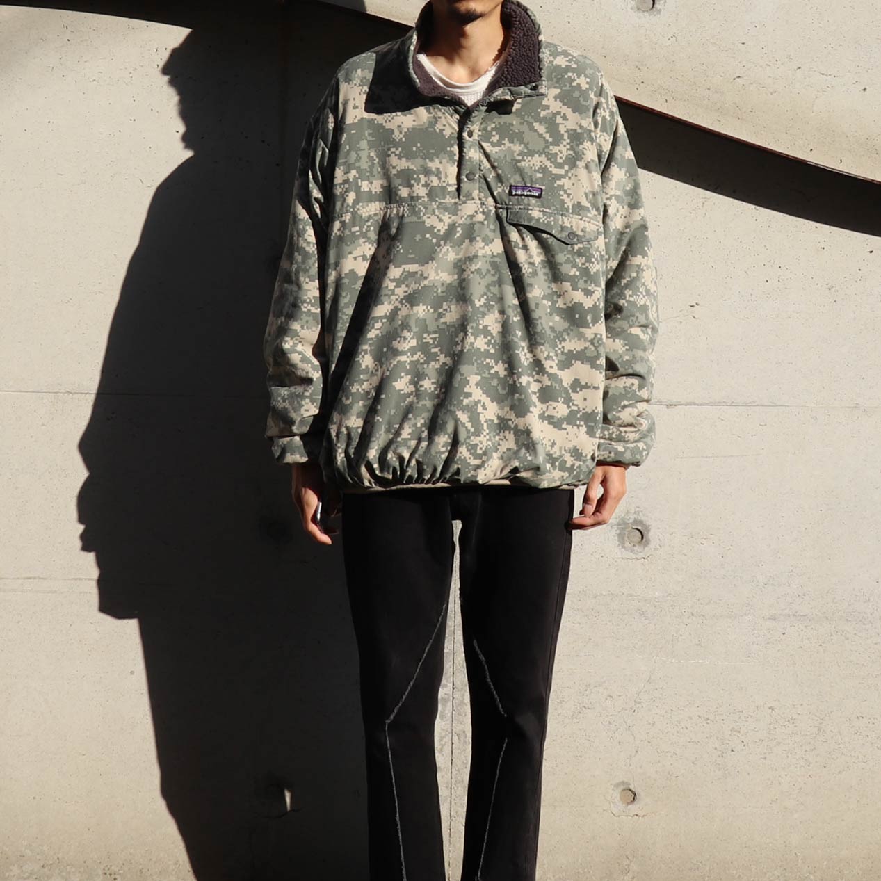 POST JUNK / 00's PATAGONIA “ACU DIGITAL CAMO” Reversible Snap-T