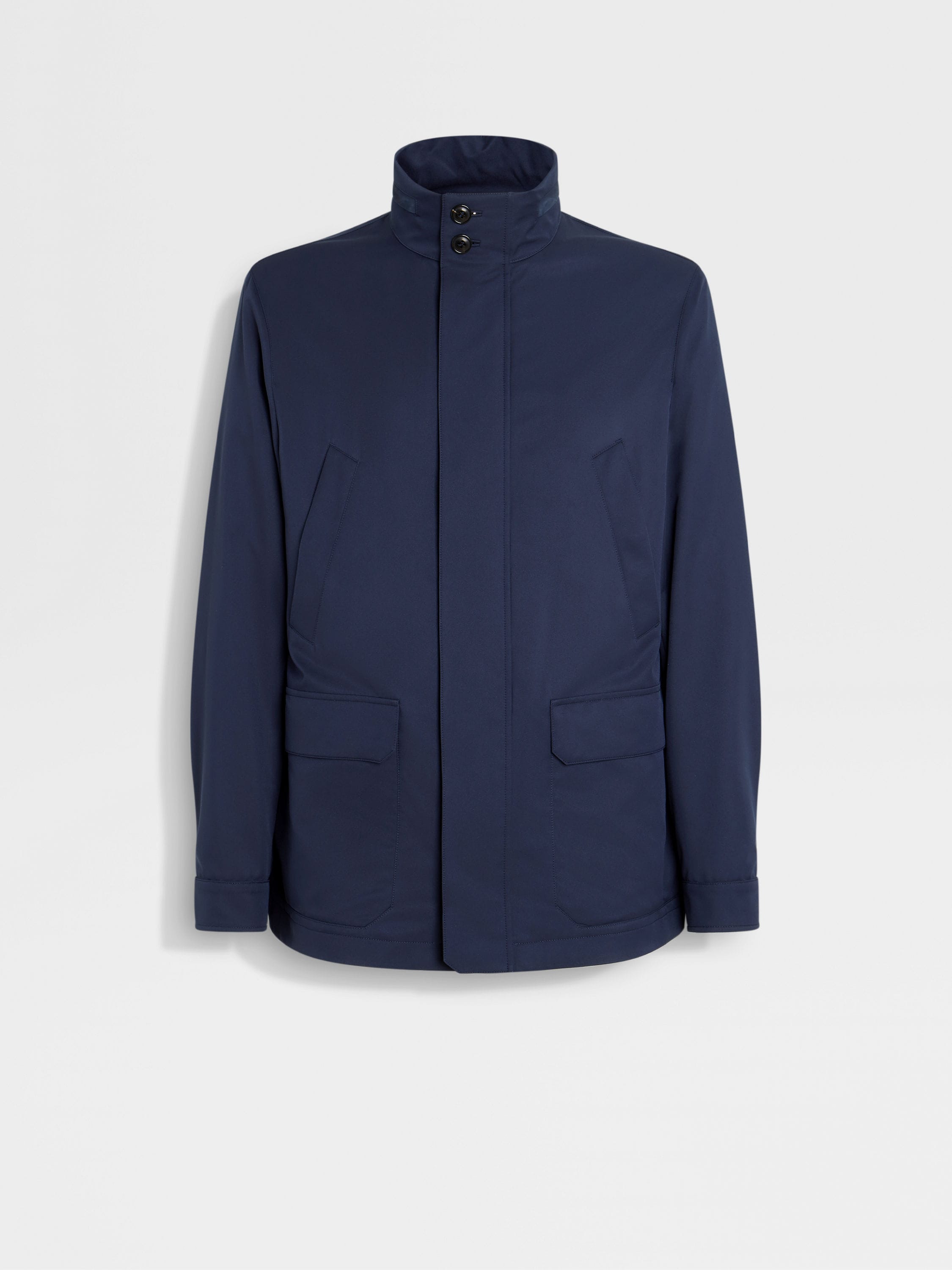 UGTC5A2-G253-B06-F?wid=2250&