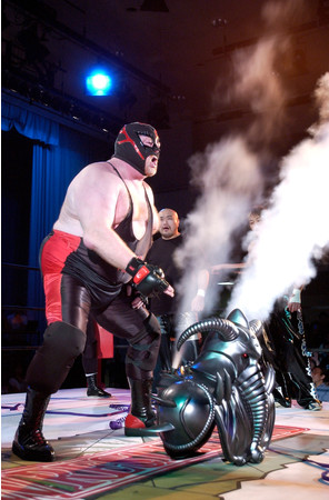 新刊『VADER TIME ベイダータイム 皇帝戦士の真実』がビッグバン