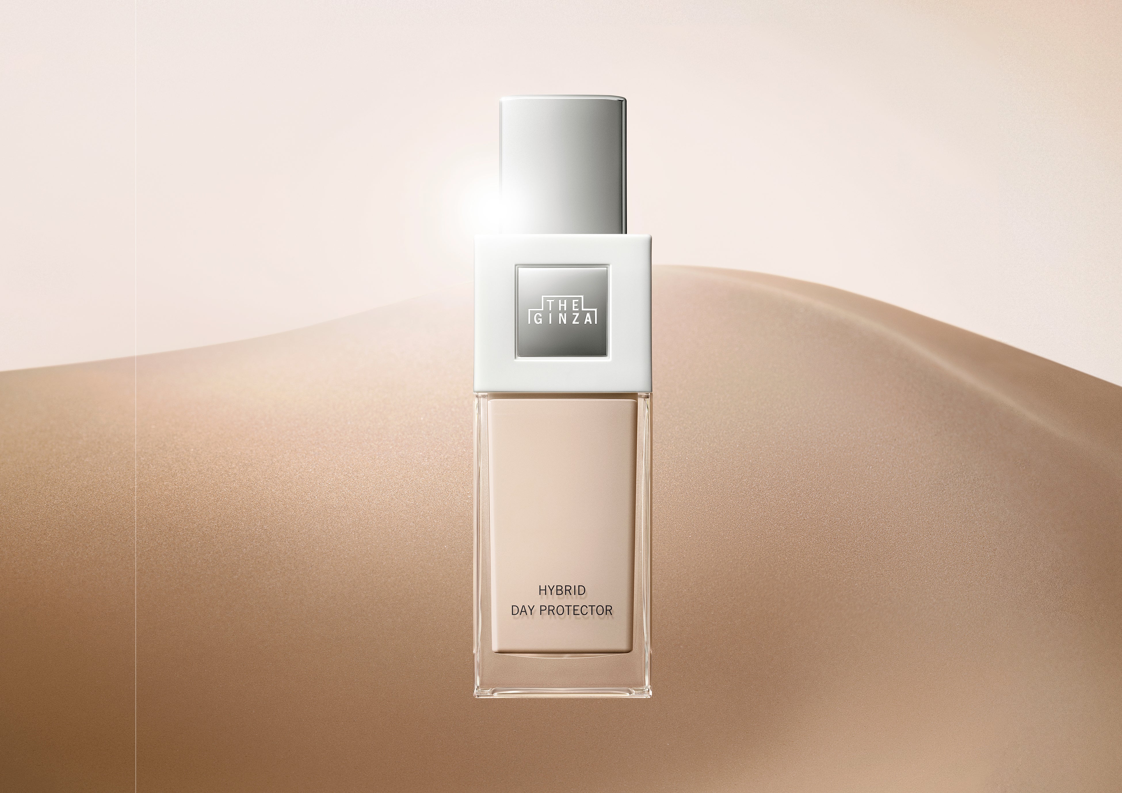 ザ・ギンザのプロテクターで、都市の過酷な環境から肌を守り、光の効果