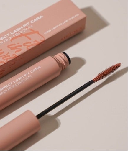 EYE2IN話題の商品「ダブルアップリペアアイラッシュセラム」の好評に