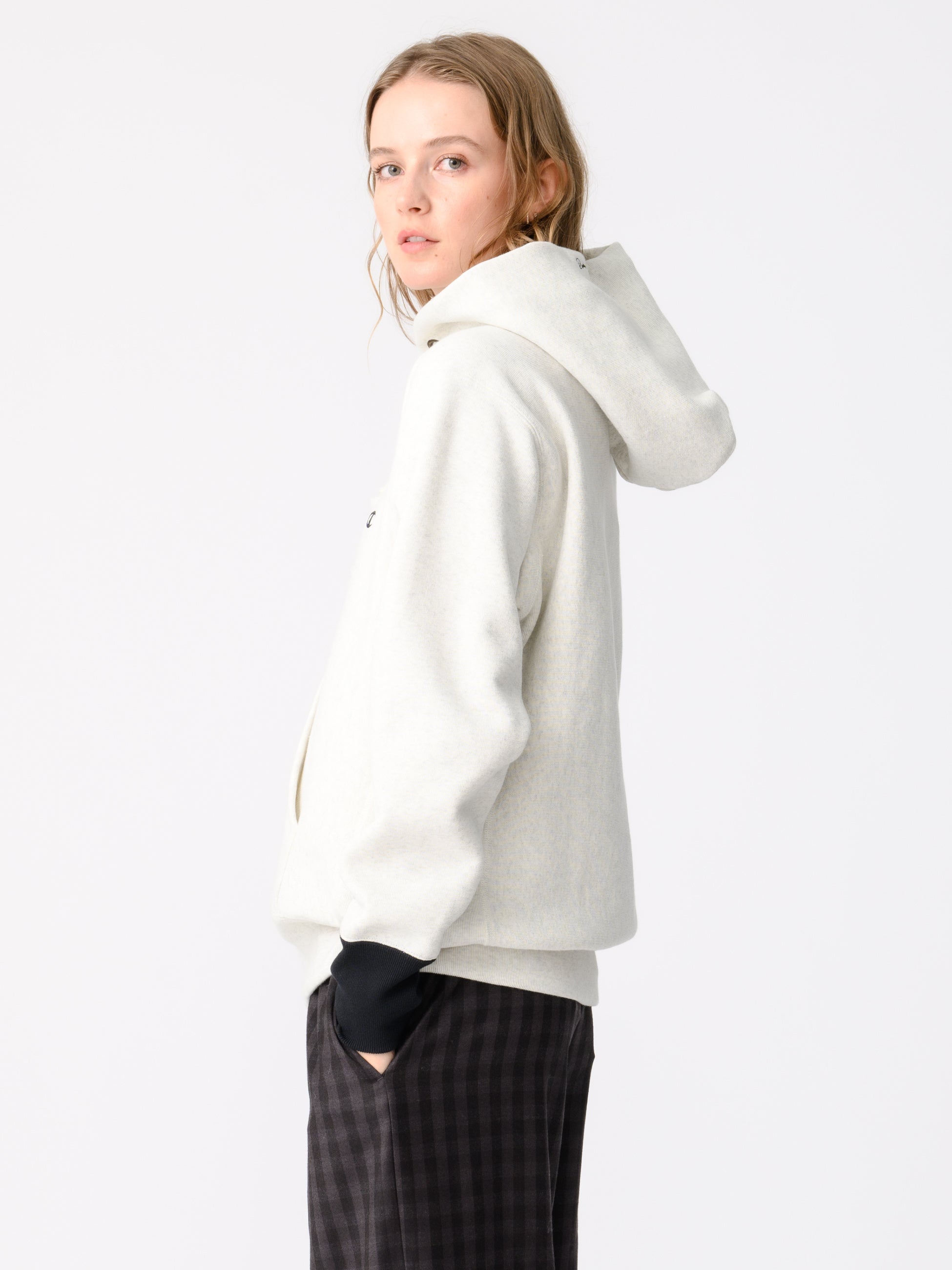 ロンハーマン】ウィメンズ初となるチャンピオンとの別注フーディーが