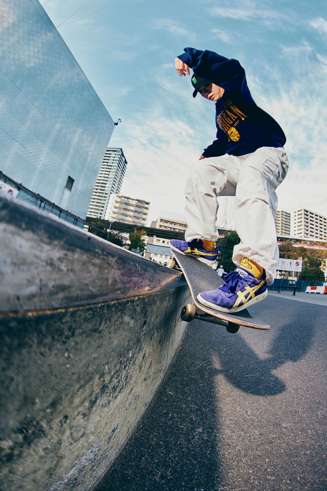 EDGELINK のブランドアンバサダーであるプロスケーター赤間凛音選手