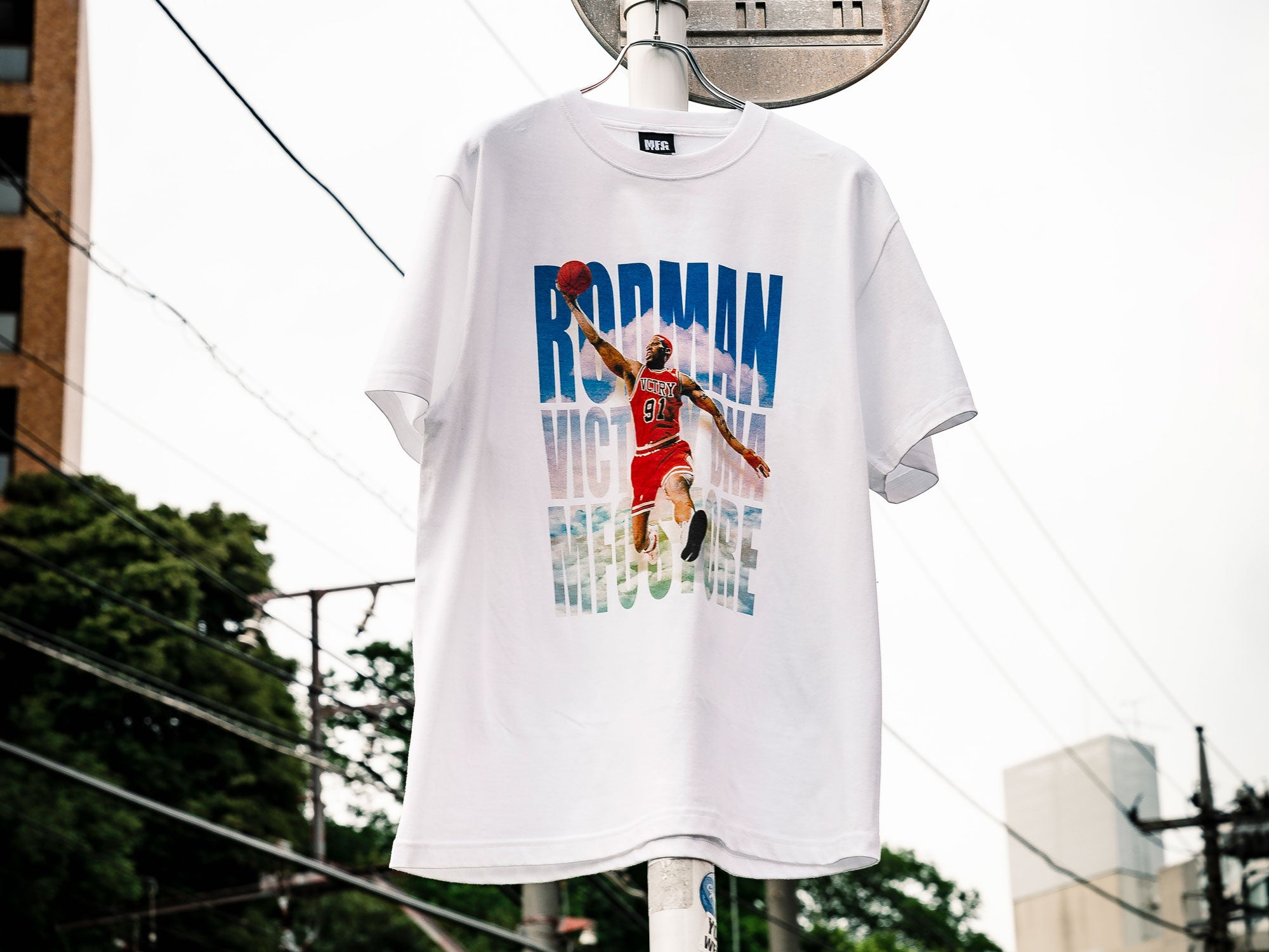 MFC STORE」に伝説のバスケットボール選手「デニス・ロッドマン」氏が