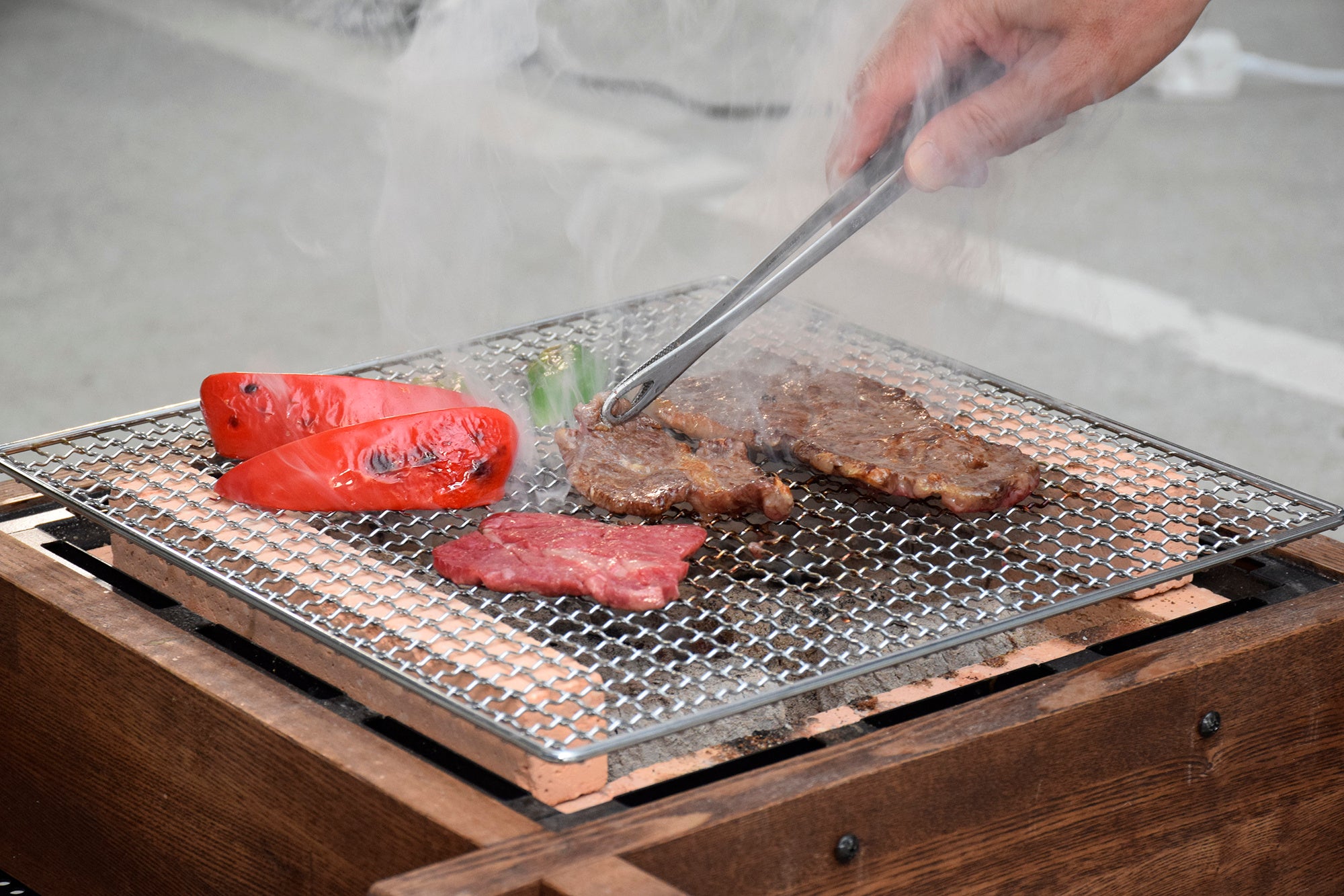 昭和レトロを持ち運ぶ！？いろりと火鉢のオンラインショップ「囲炉裏