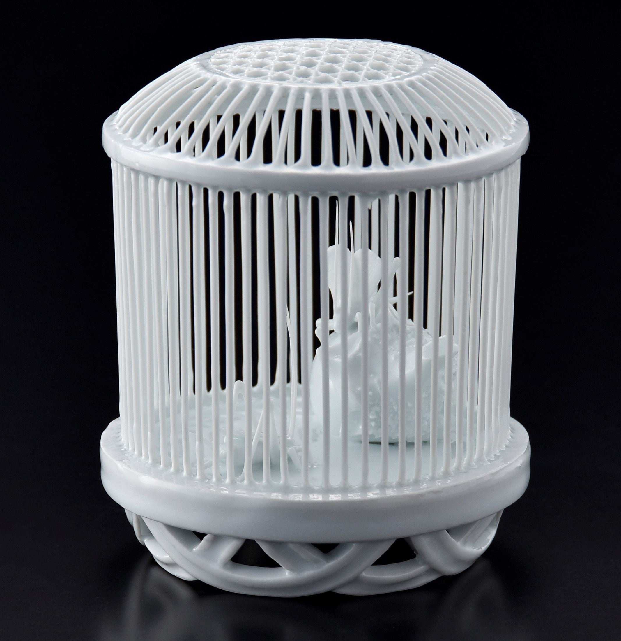 そごう千葉店】長崎県指定無形文化財 一四代 平戸悦山 白磁展 | 株式