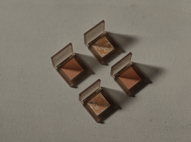 12月14日発売開始】SNSで#もちシャドウとしても大人気！「la peau de