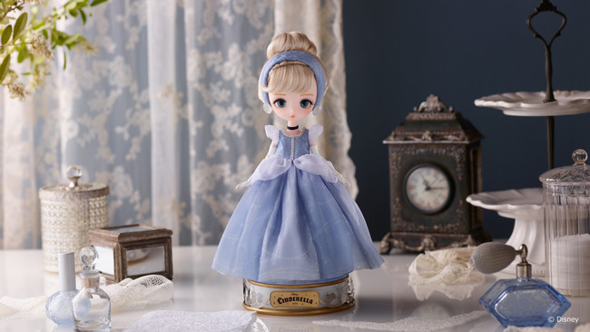 ディズニー】素敵なシンデレラドールが誕生。魔法にかけられる瞬間を