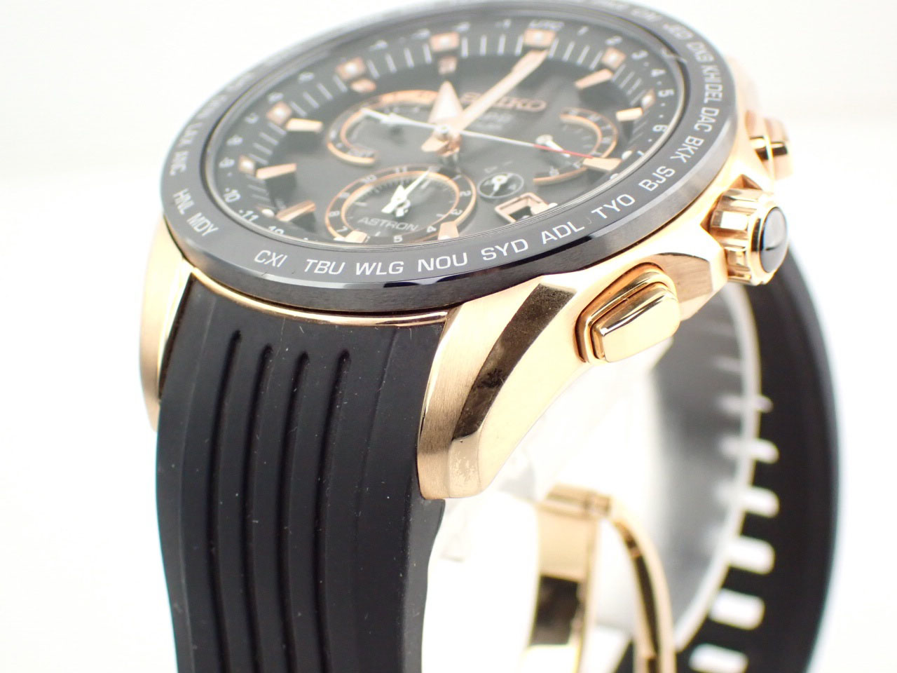 セイコー アストロン GPSソーラー電波 ブラック文字盤 メンズ SBXB055