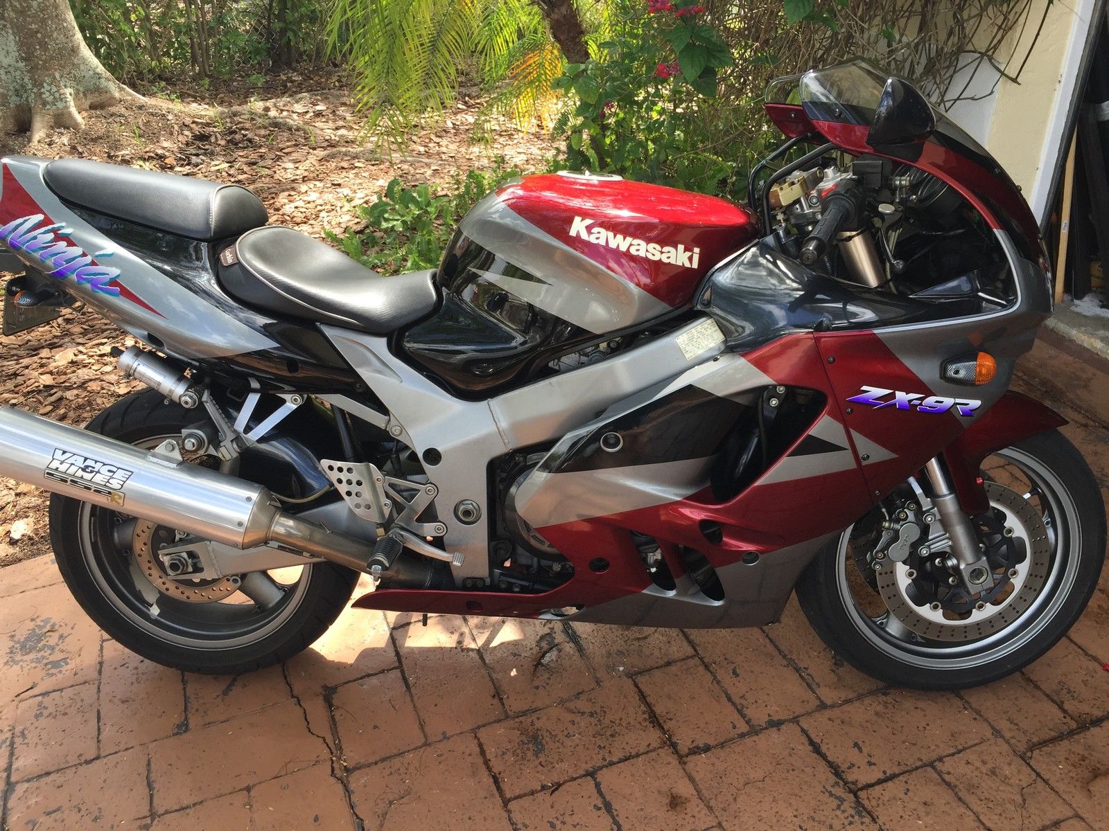 Grown-up's Ninja - 1994 Kawasaki ZX-9R - Rare SportBikesForSale