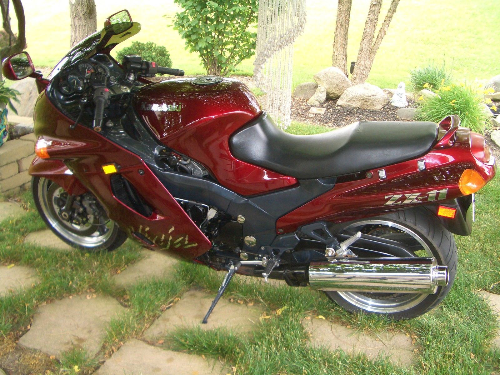 Candleberry King: 1999 Kawasaki ZX11 with 7331 miles - Rare