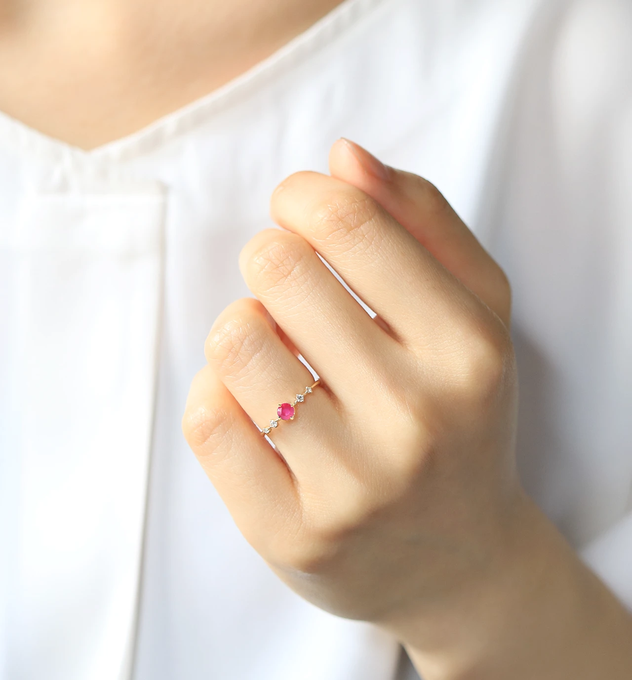 ルビー＆ダイヤモンド K18リング ラウンドカット ~Ello Lily~ 7月