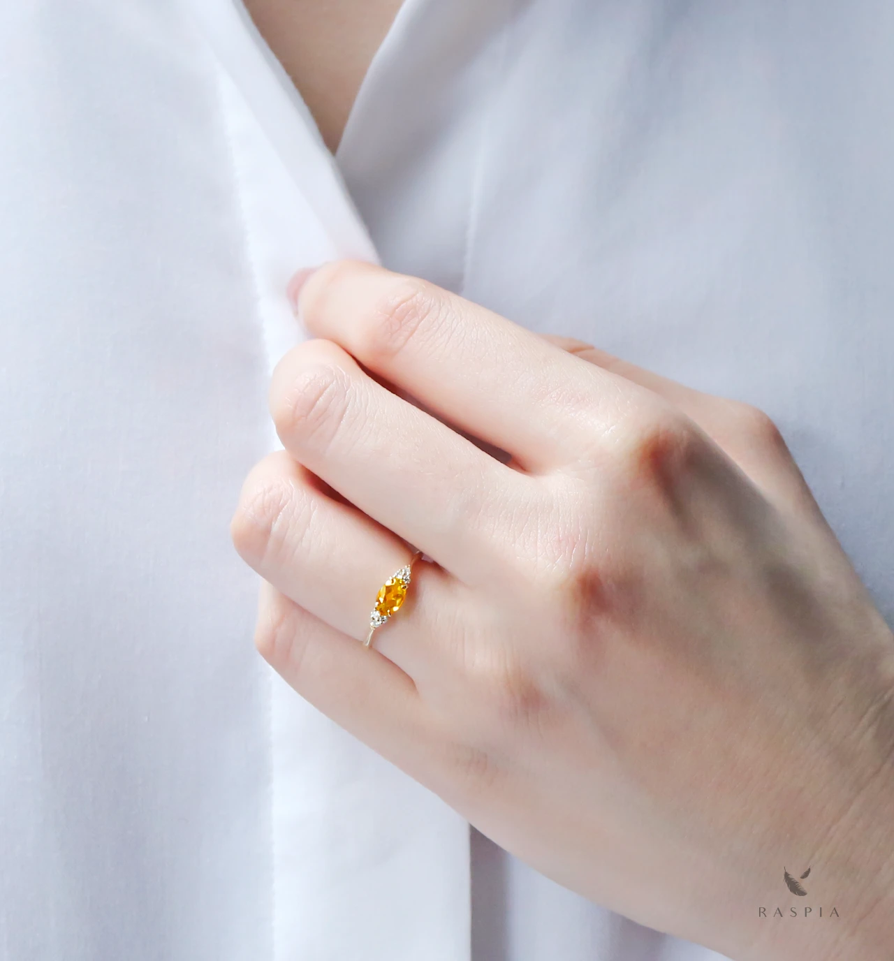 シトリン＆ダイヤモンド K18リング オーバルカット ~Ello Ulmia~ 11月