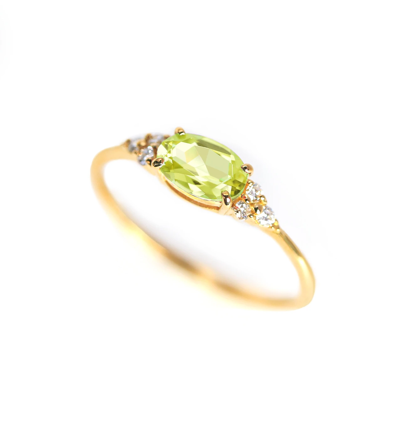 クリソベリル＆ダイヤモンド K18リング オーバルカット ~Ello Ulmia