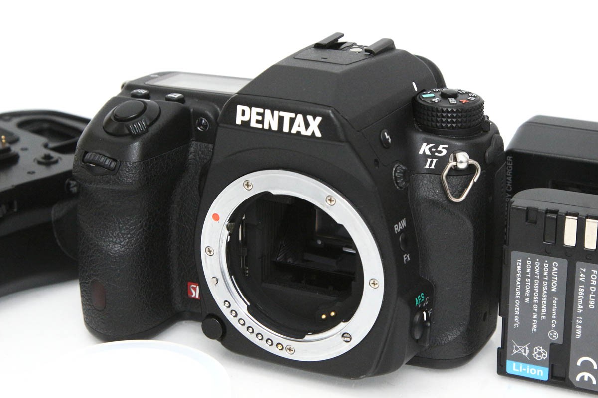 価格.com - ペンタックス PENTAX K-30 18-135WRキット [ブラック] 価格比較