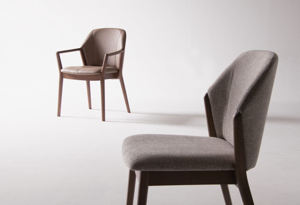 カンディハウス、過ごせるダイニング椅子 | REAL KITCHEN&INTERIOR