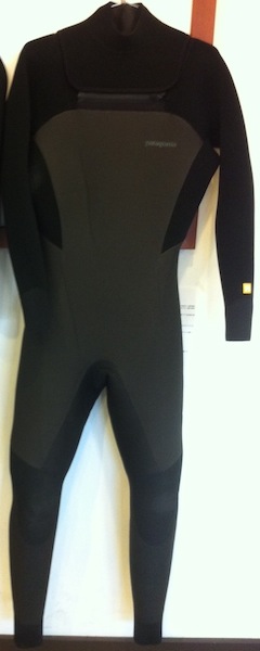 パタゴニアの冬用ウェットスーツ R4 | real surf shop