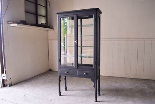 アンティーク 4面ガラス 黒いケビント | REFACTORY antiques