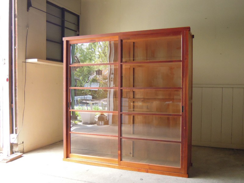 アンティーク 特大 木味ガラス戸収納棚 | REFACTORY antiques