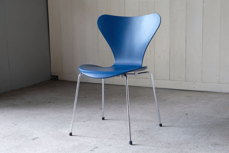 北欧フリッツハンセン アルネ・ヤコブセン セブンチェア ブルー ①