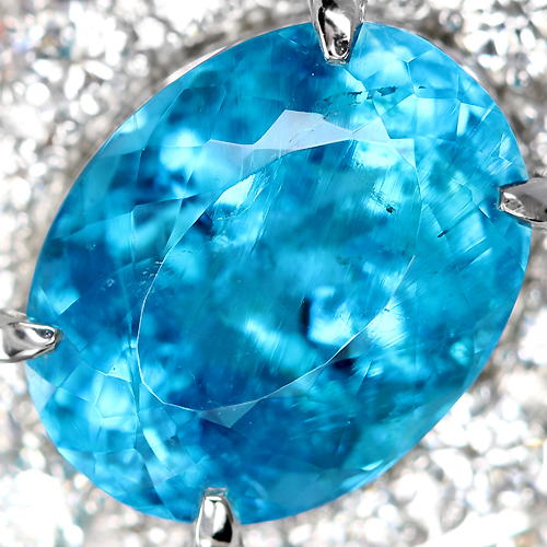 ブラジル・旧バターリャ鉱山産パライバトルマリン2.5ct ダイヤモンド