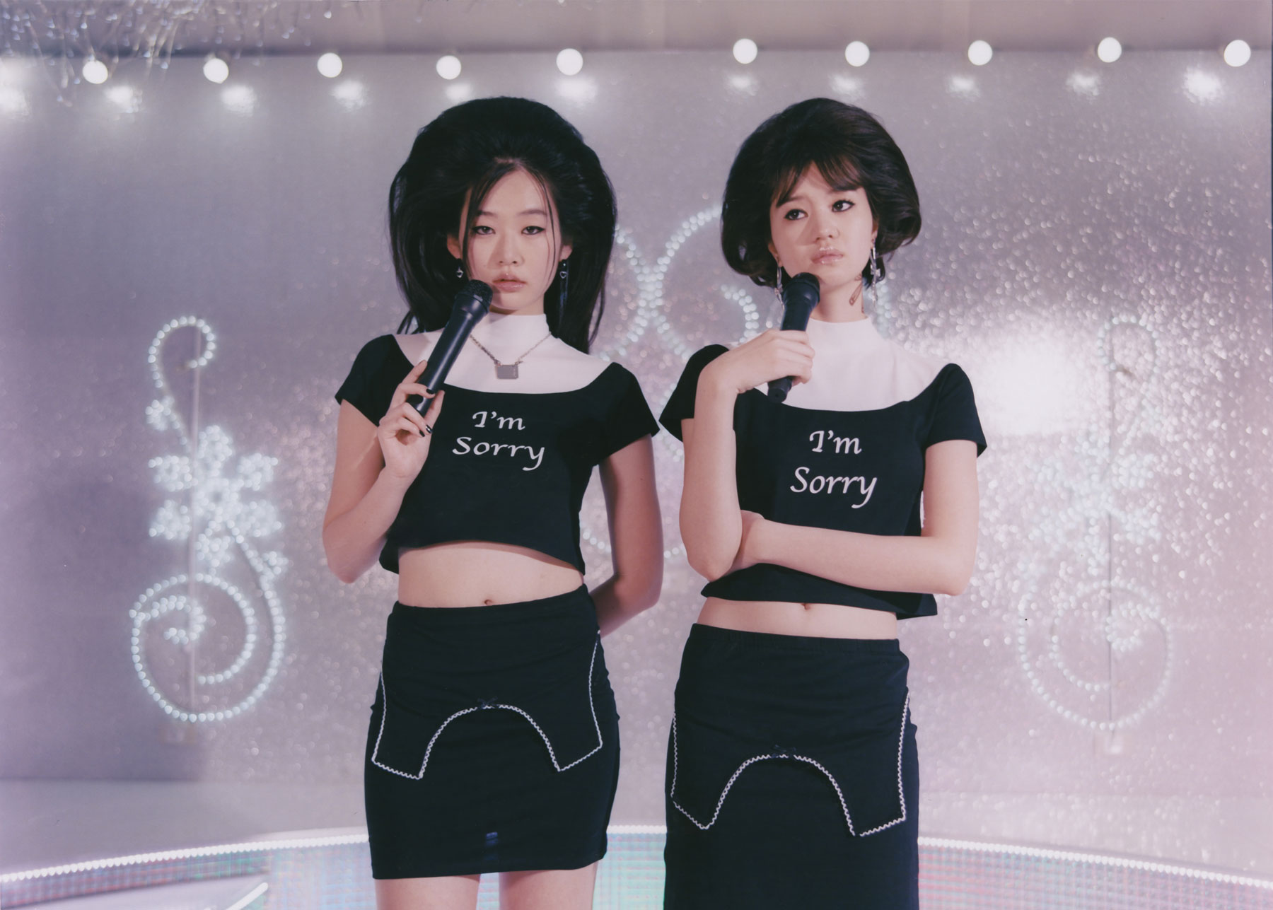 ペトラ・コリンズとJennyFaxが創り出す「FAN GIRL」ユニバース