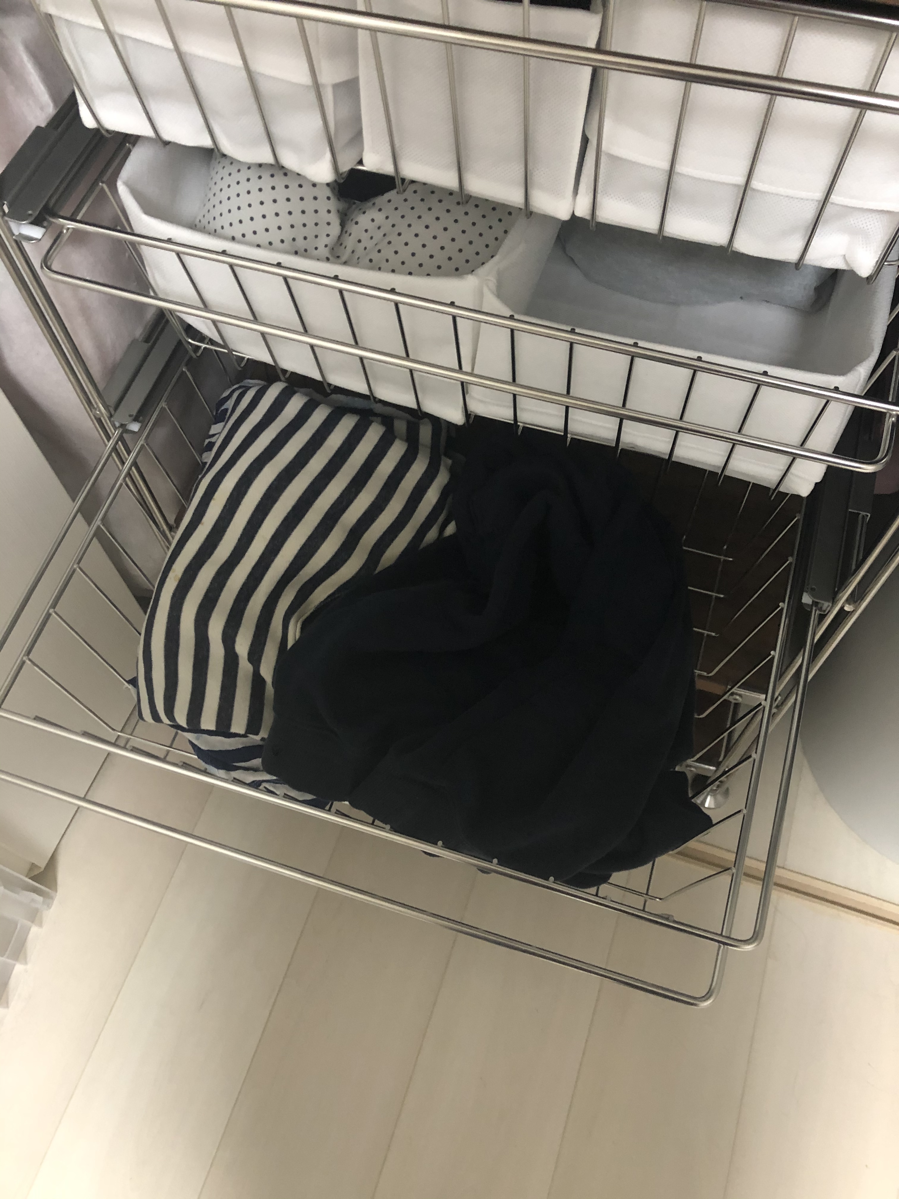 ステンレスユニットシェルフ・ステンレス追加用ワイヤーバスケット