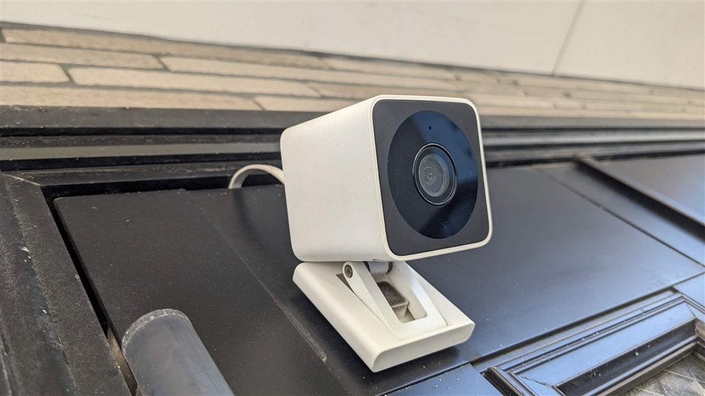 価格.com - 『ドアの上部の隙間からケーブル通してます』アトムテック