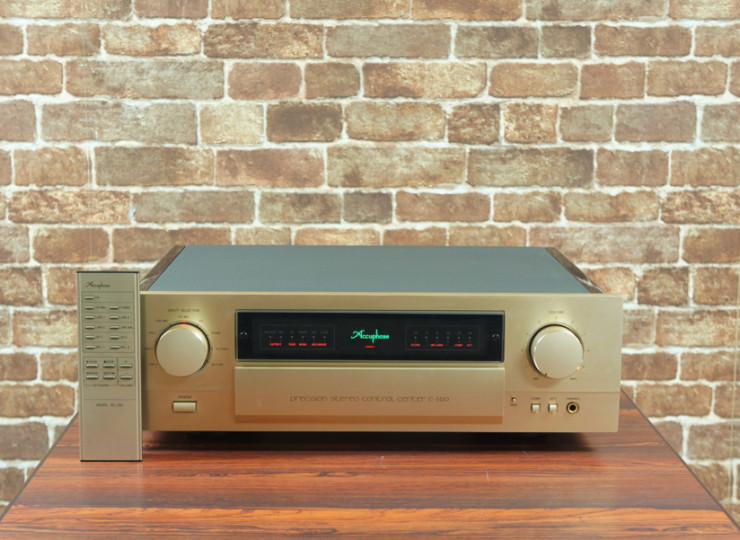 Accuphase C-2410 アキュフェーズ プリアンプ ワンオーナー品