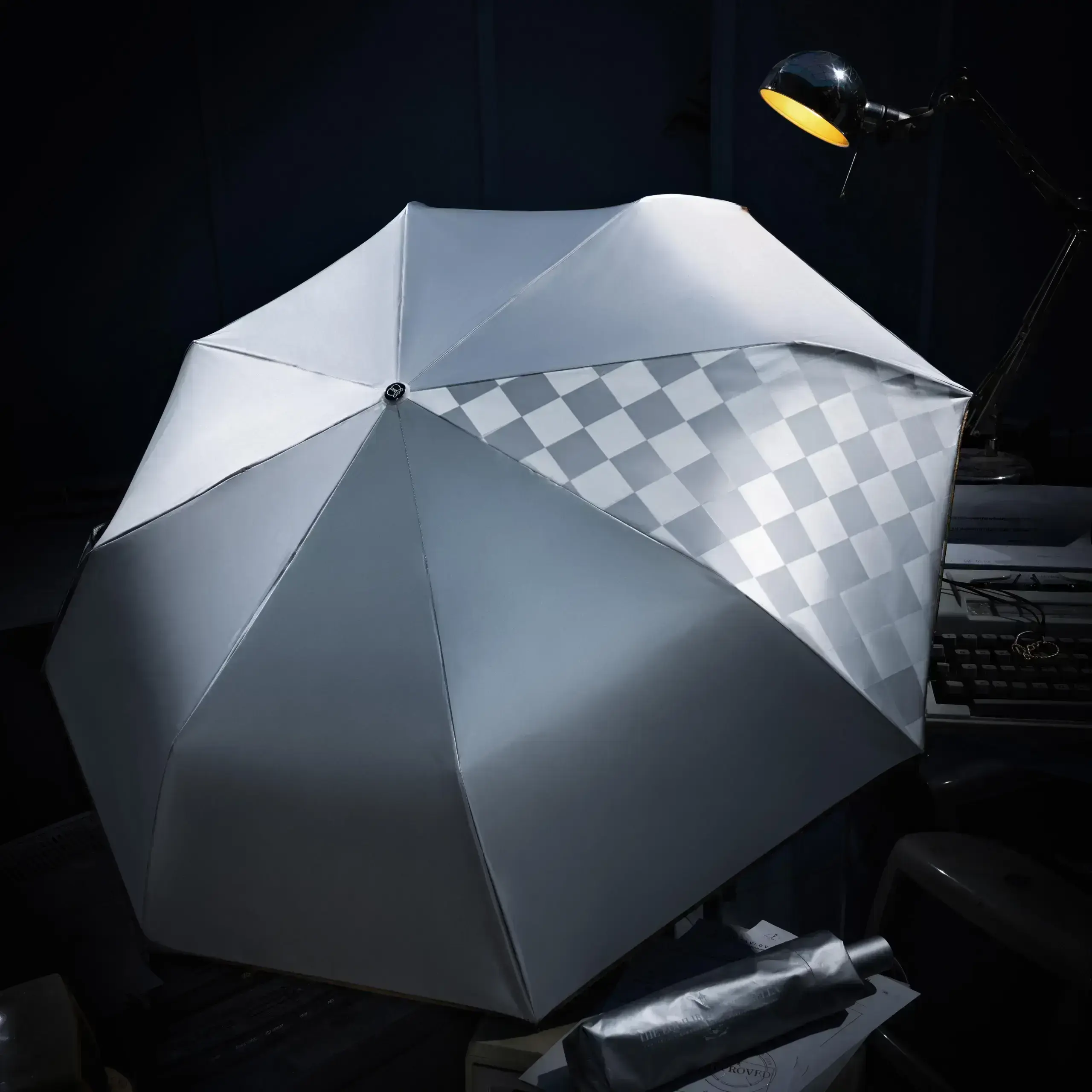 Equilibrium Umbrella