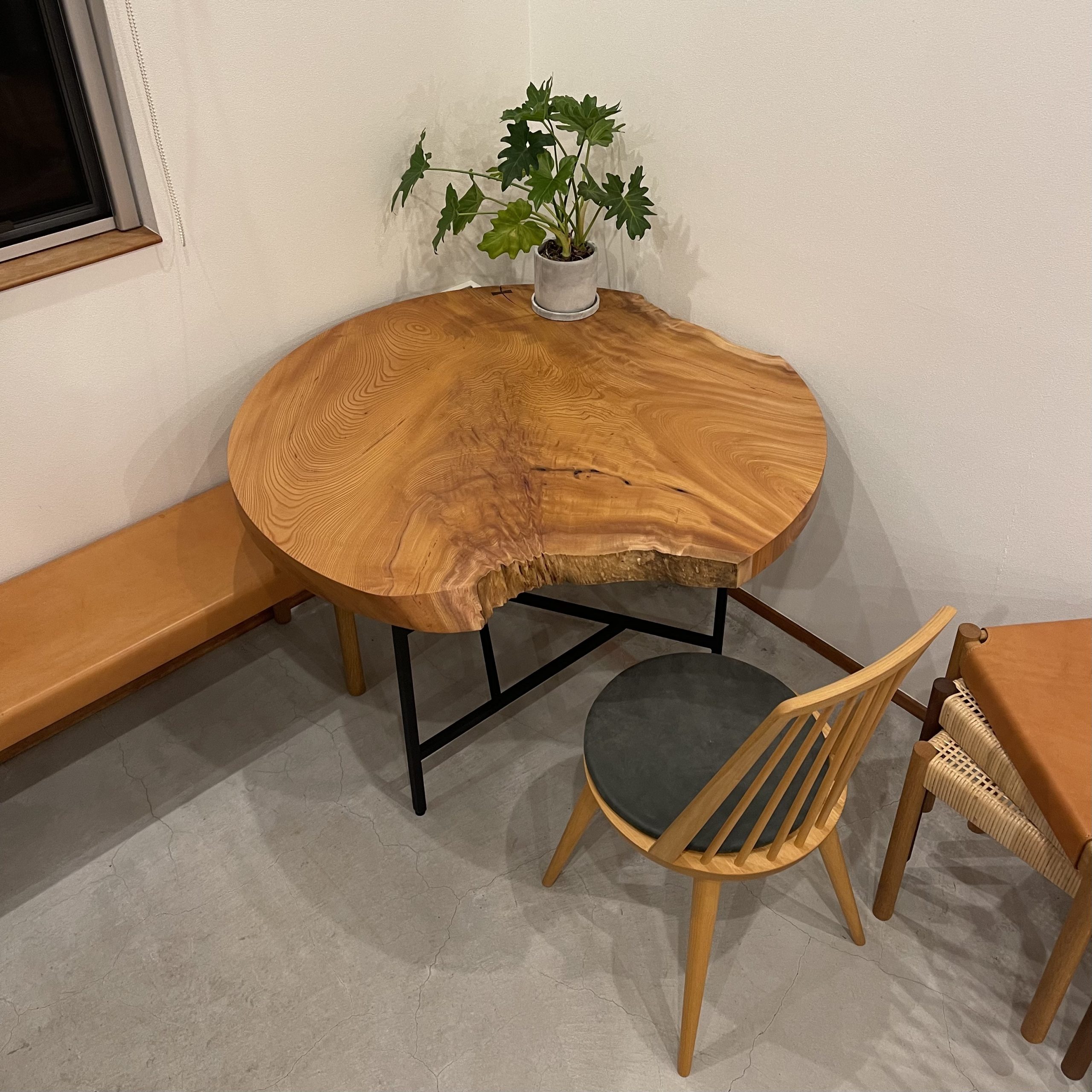 商品のご紹介一覧 | 埼玉県で一枚板テーブル、木のキッチン、注文家具