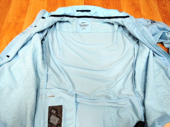 Rapha】PRO TEAM「Insulated Jacket」のレビュー | 理系な人の趣味ブログ