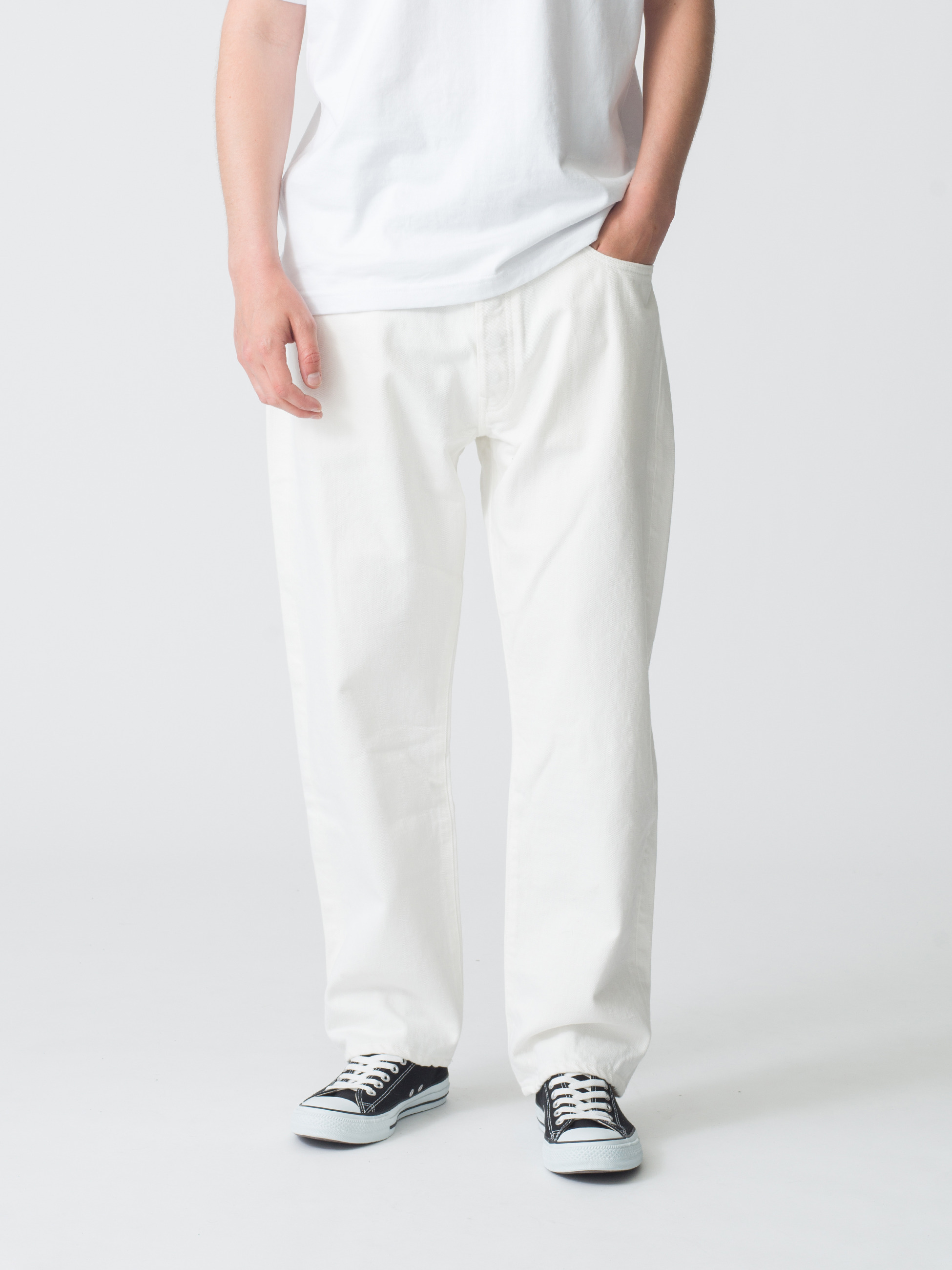 クラーク ストレートフィット ホワイト デニムパンツ｜RHC(アール