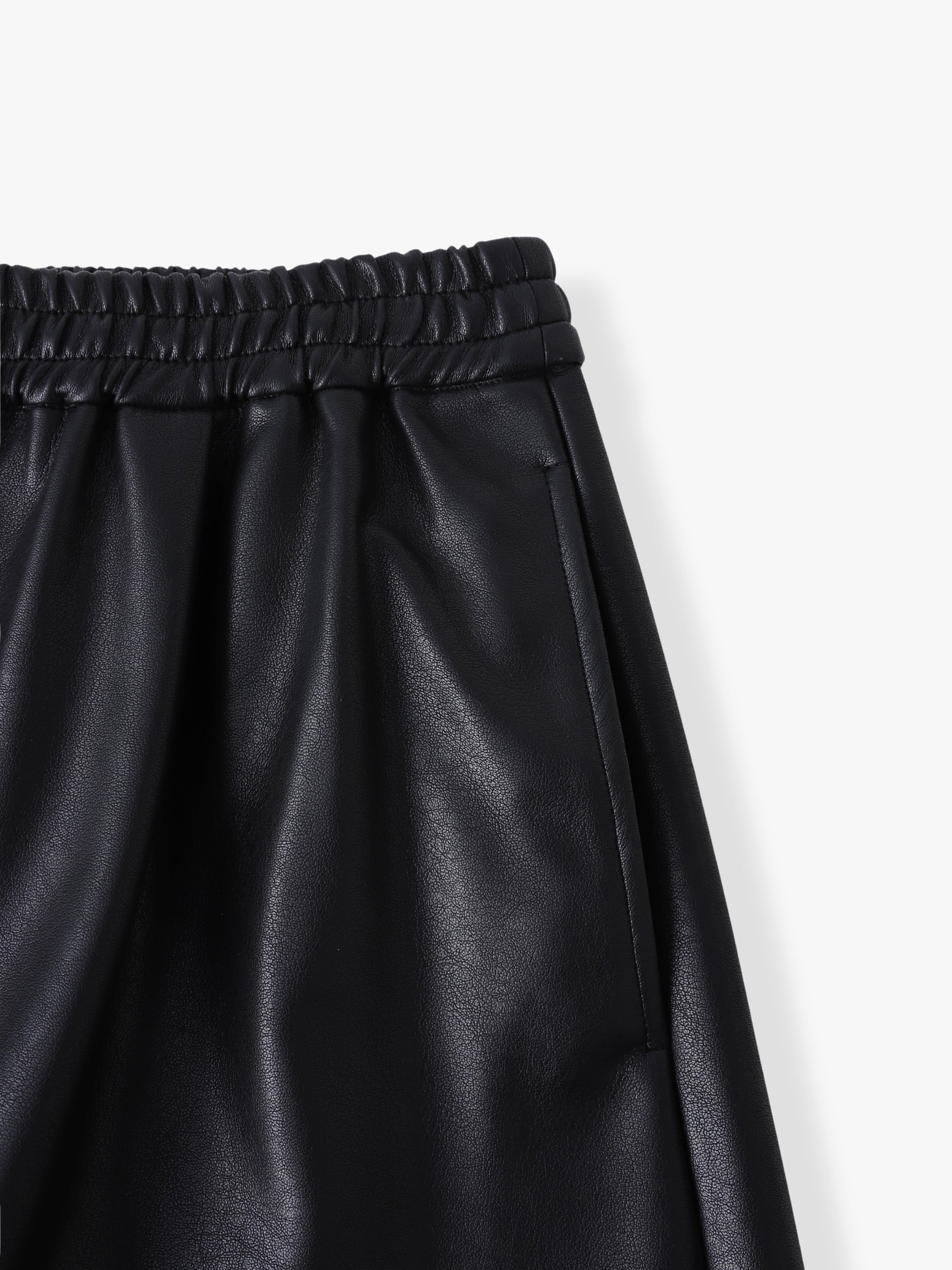 フェイクレザーバレルパンツ｜RHC(アールエイチシー)｜Ron Herman