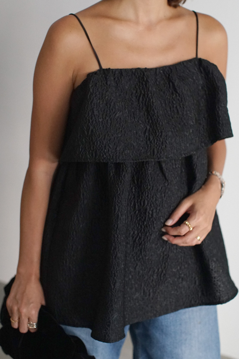 room306 CONTEMPORARY / Volume Embossing Camisole Tops
