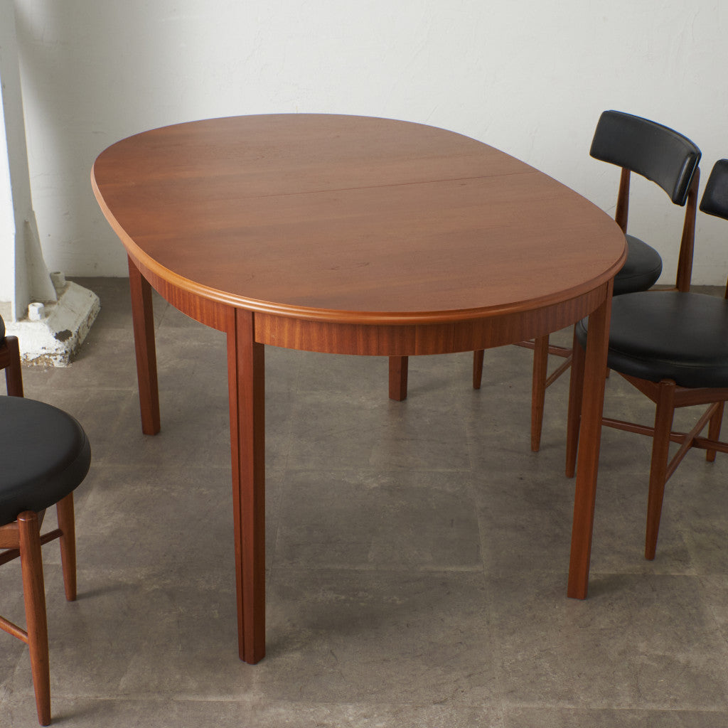 エクステンション オーバルダイニングテーブル｜マッキントッシュ A.H.