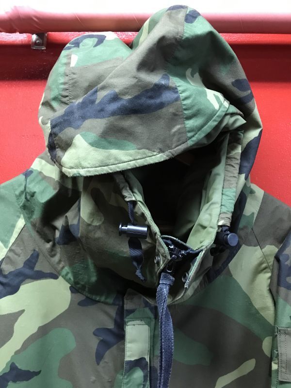 1996'S ECWCS GORE-TEX PARKA COLD WEATHER WOODLAND CAMOUFLAGE SZ