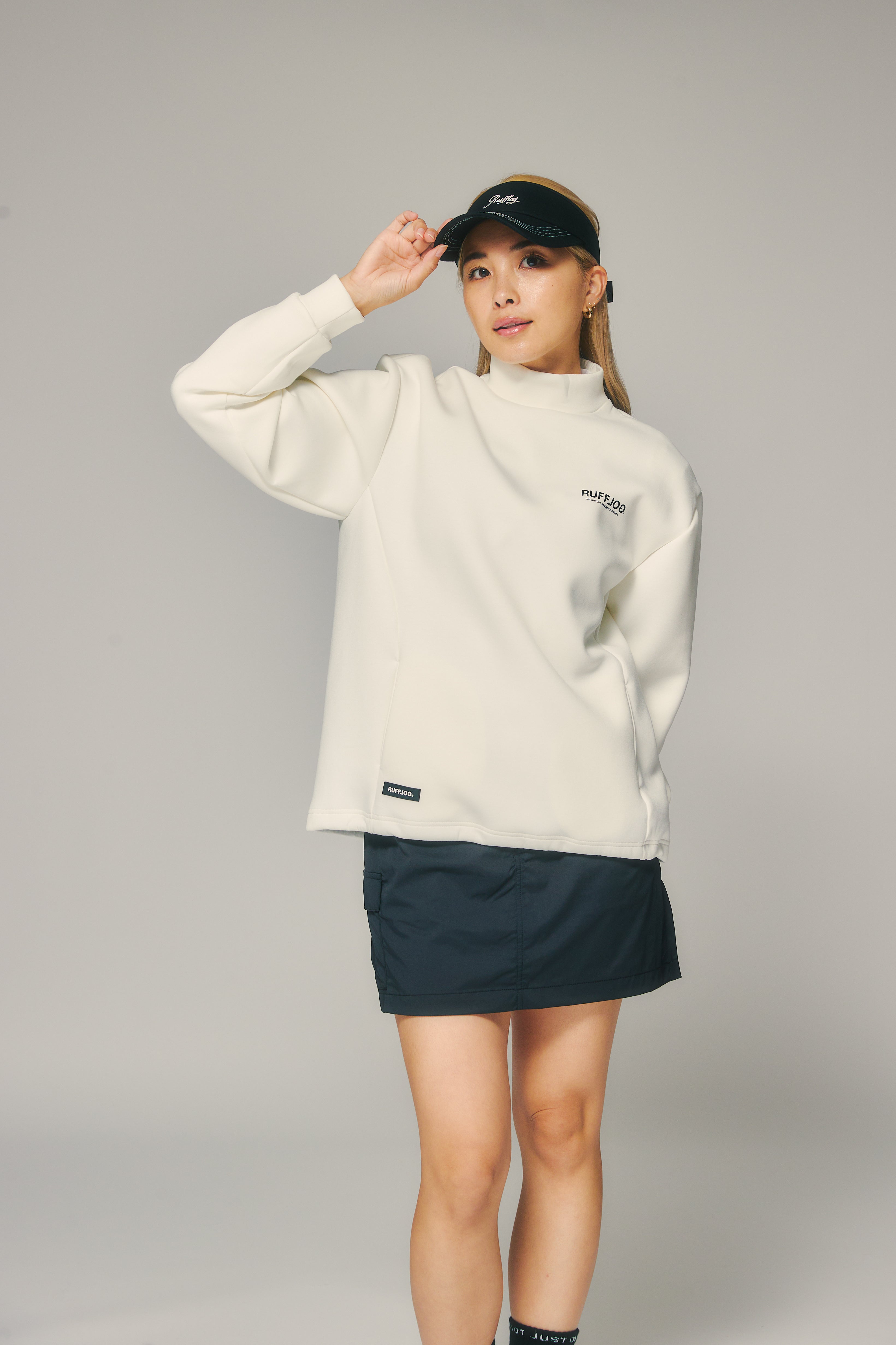 L/S BACK LOGO MOCK NECK WHITE – RUFFLOG