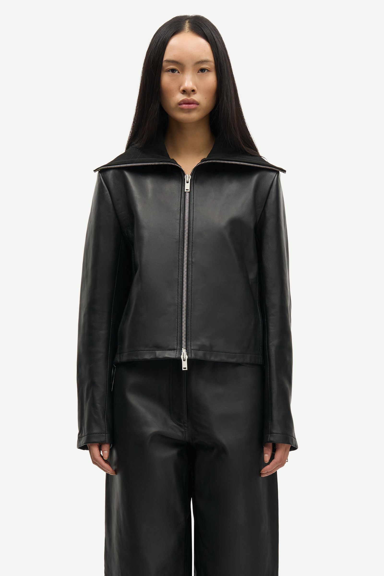 21584_F25400033-CLR000021-01-