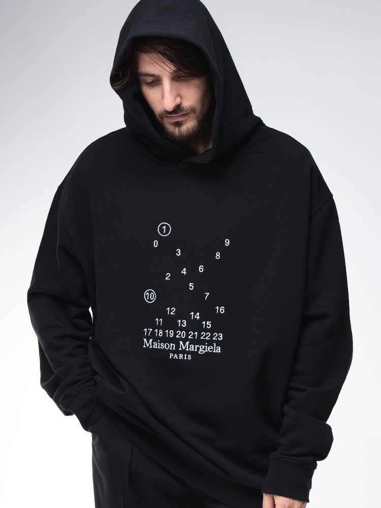 Maison Margiela (メゾン マルジェラ) ランダムカレンダー刺繍