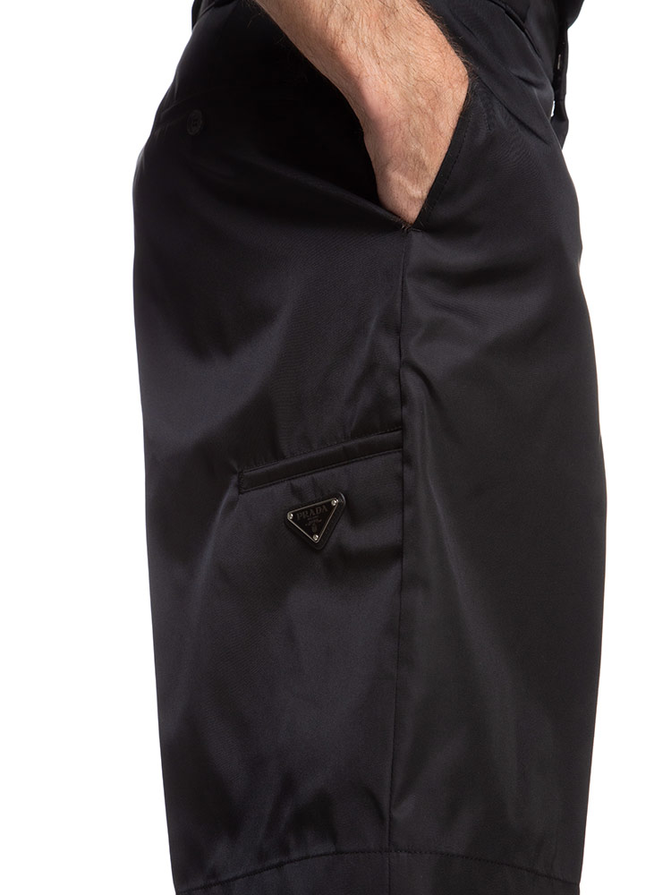 PRADA (プラダ) ナイロン ワンポイントロゴ バミューダショーツ