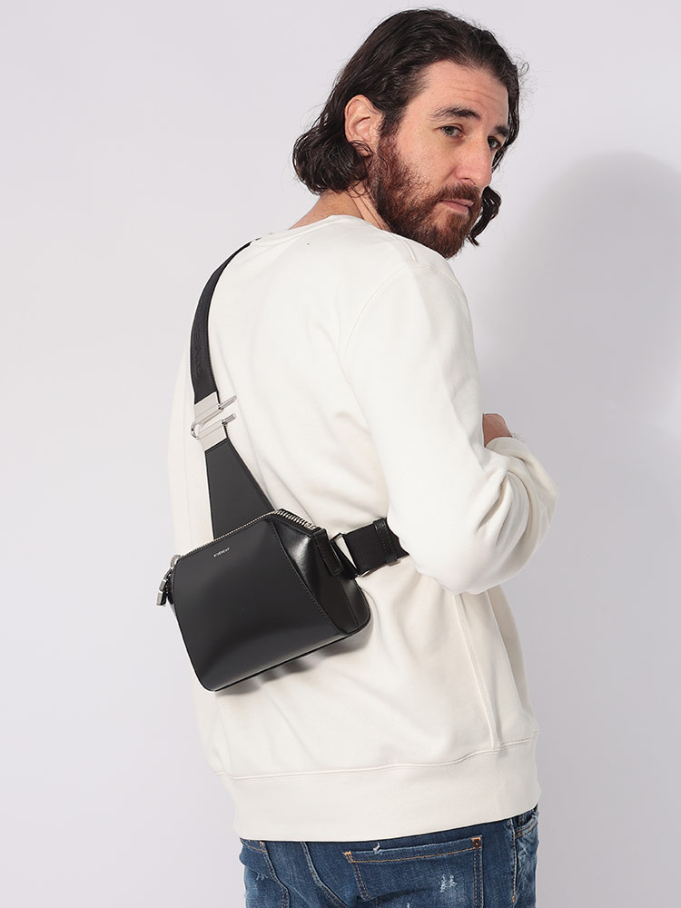 GIVENCHY (ジバンシィ) ANTIGONA クロスボディバッグ GVBKU044K14L